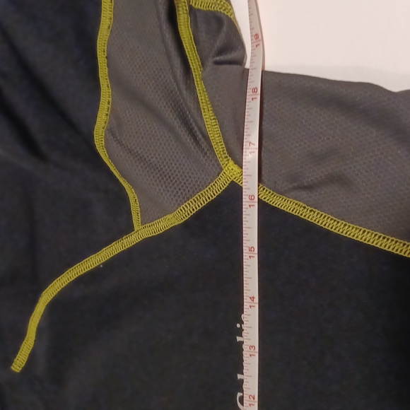 Columbia omni wick advance evaporation tee black grey(gray) and yellow - Picture 9 of 11